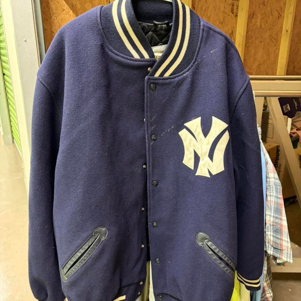 Majestic-athletic Men's Navy and Blue Jacket